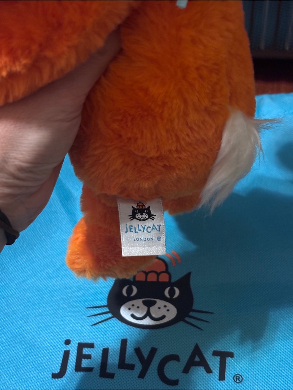 NWT Jellycat 25th Anniversary Retired, Rare Medium Bashful Luxe Amberly Bunny - Picture 11 of 15